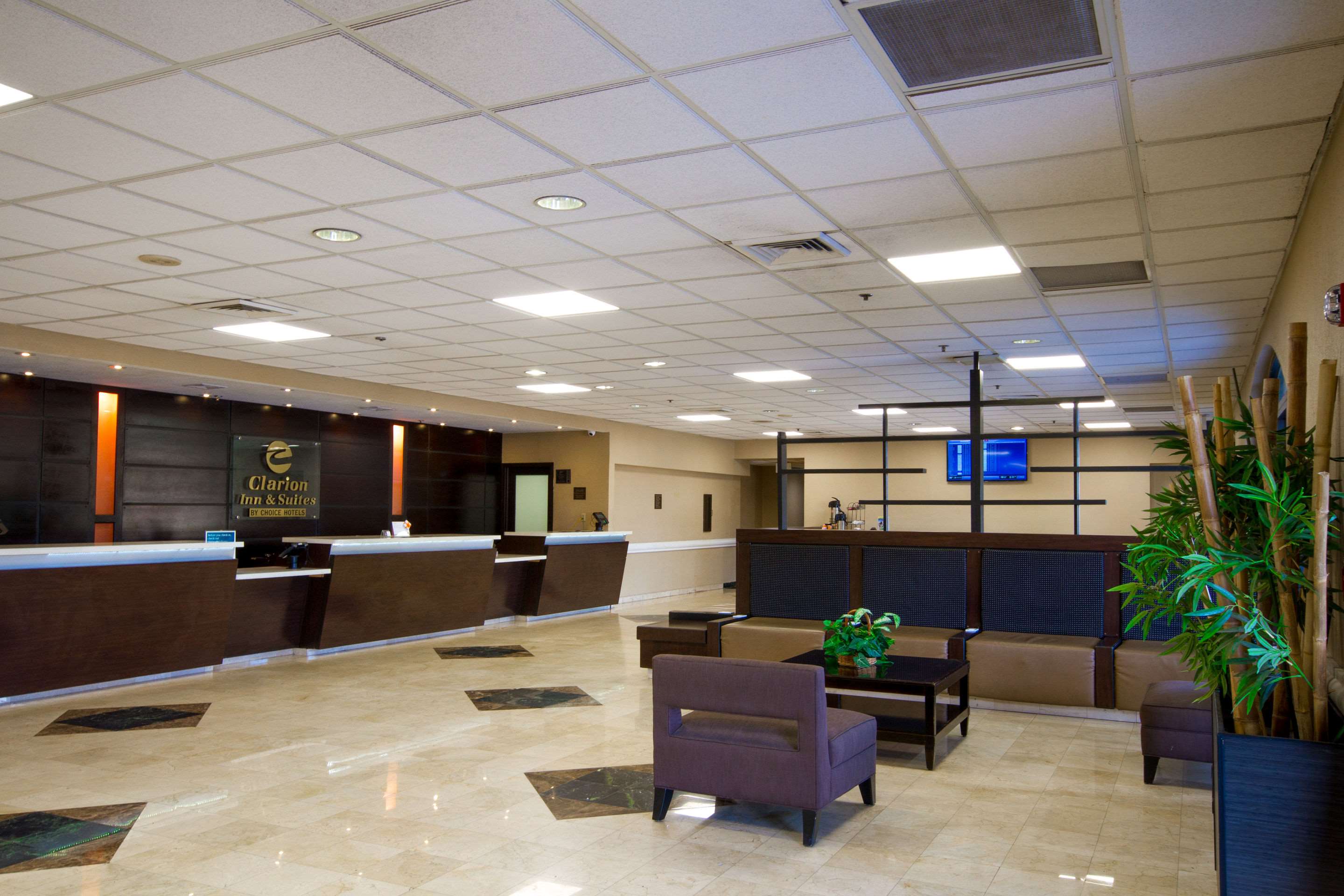 Hotel lobby | Clarion Inn & Suites Miami International Airport