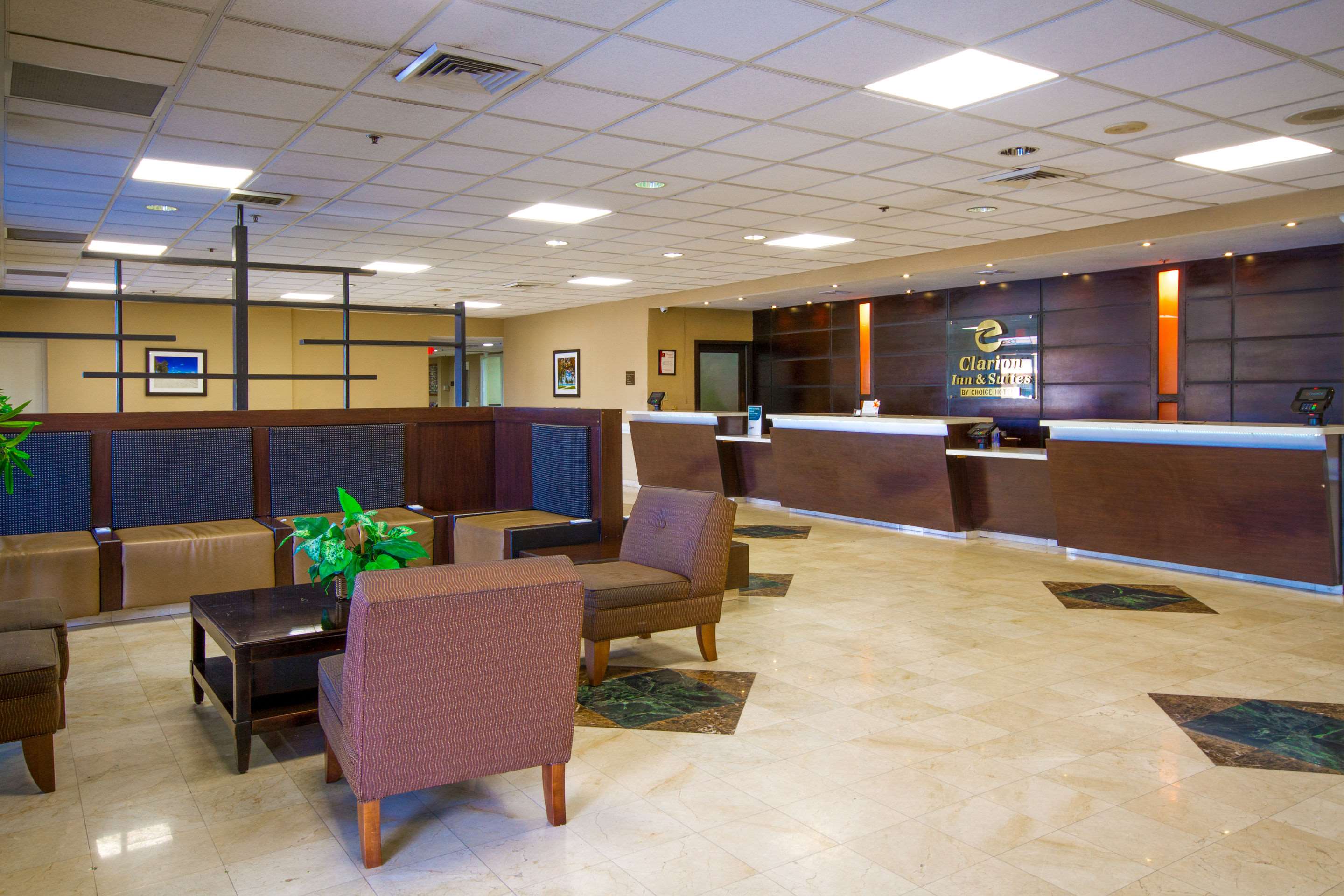 Hotel lobby | Clarion Inn & Suites Miami International Airport