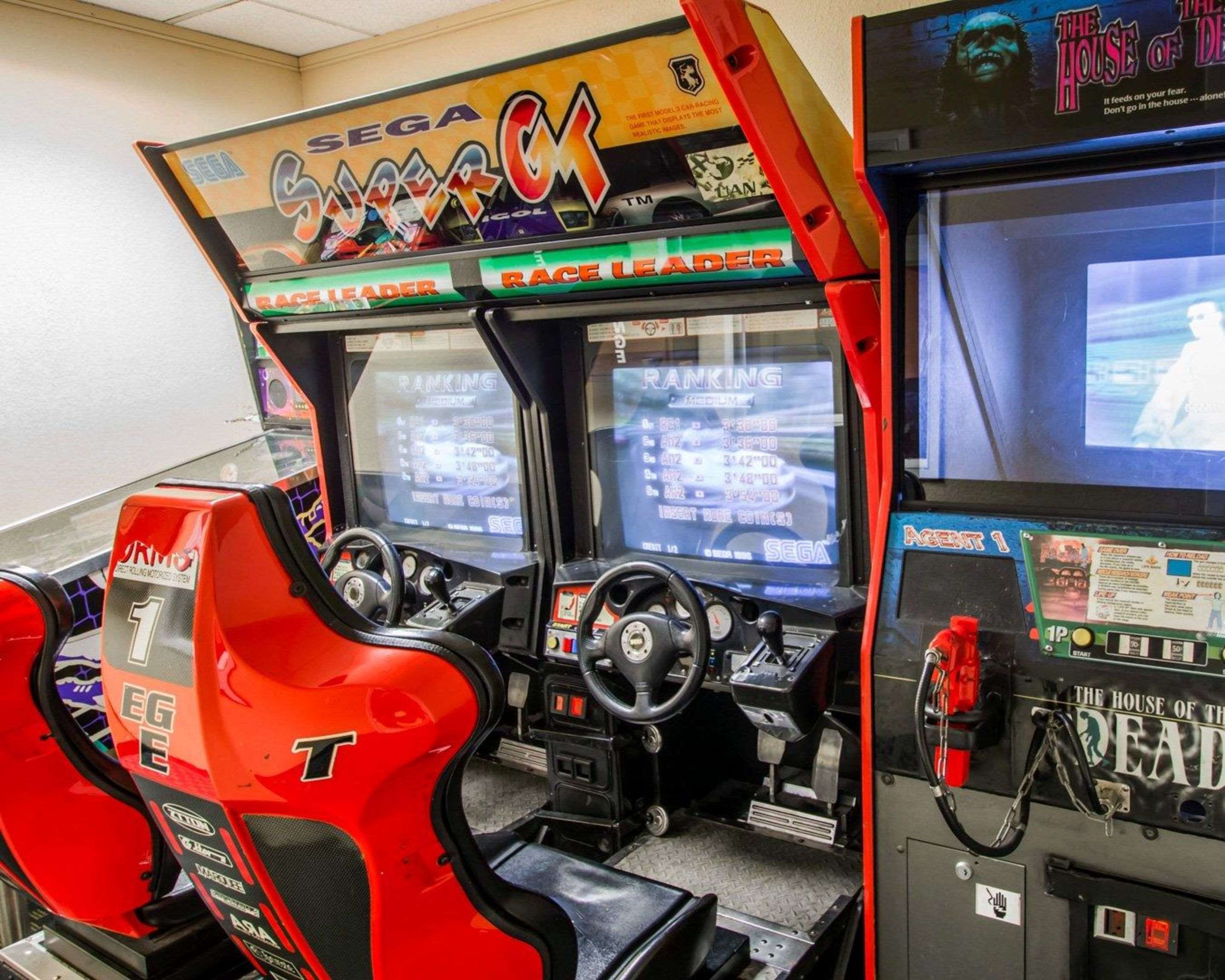 Hotel arcade games | Clarion Inn & Suites Miami International Airport