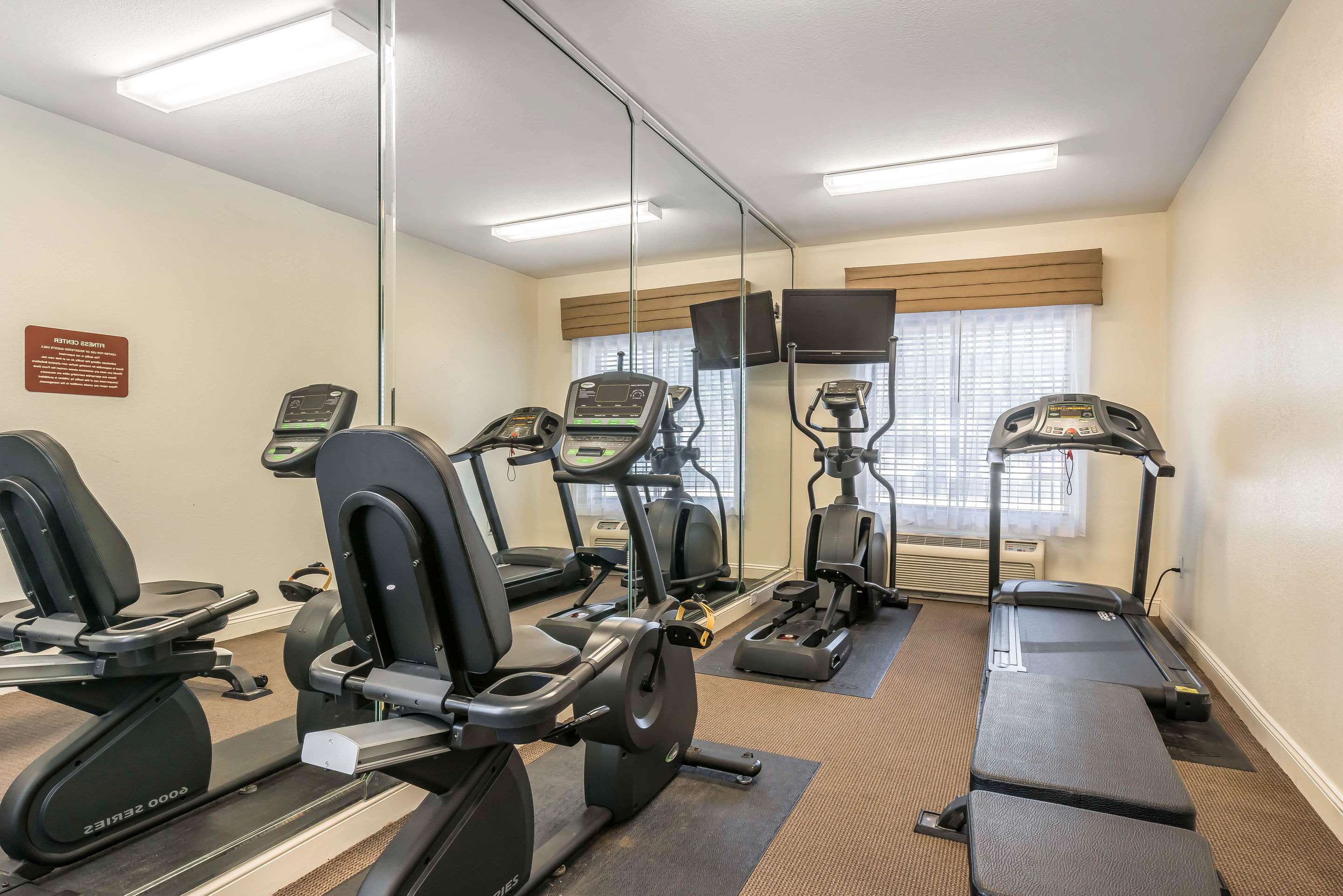 Fitness center | Sleep Inn & Suites University/Shands