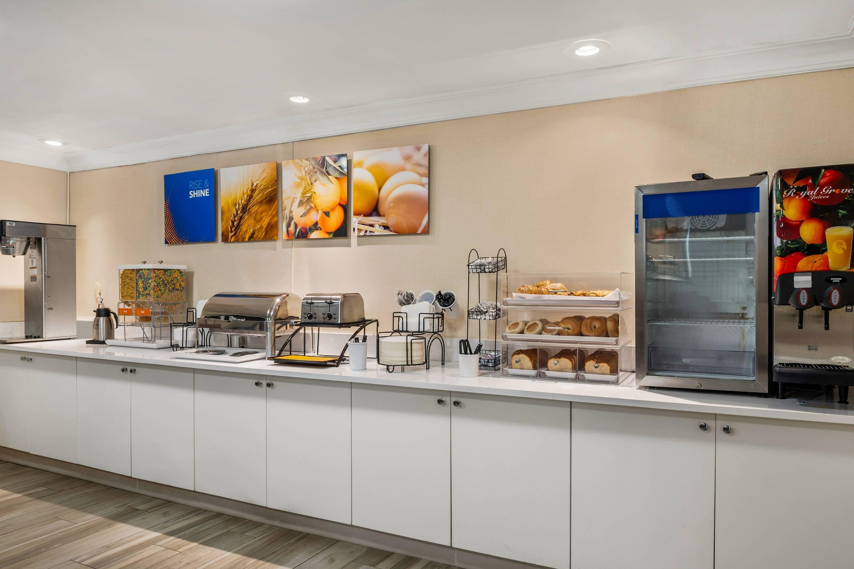 Breakfast area