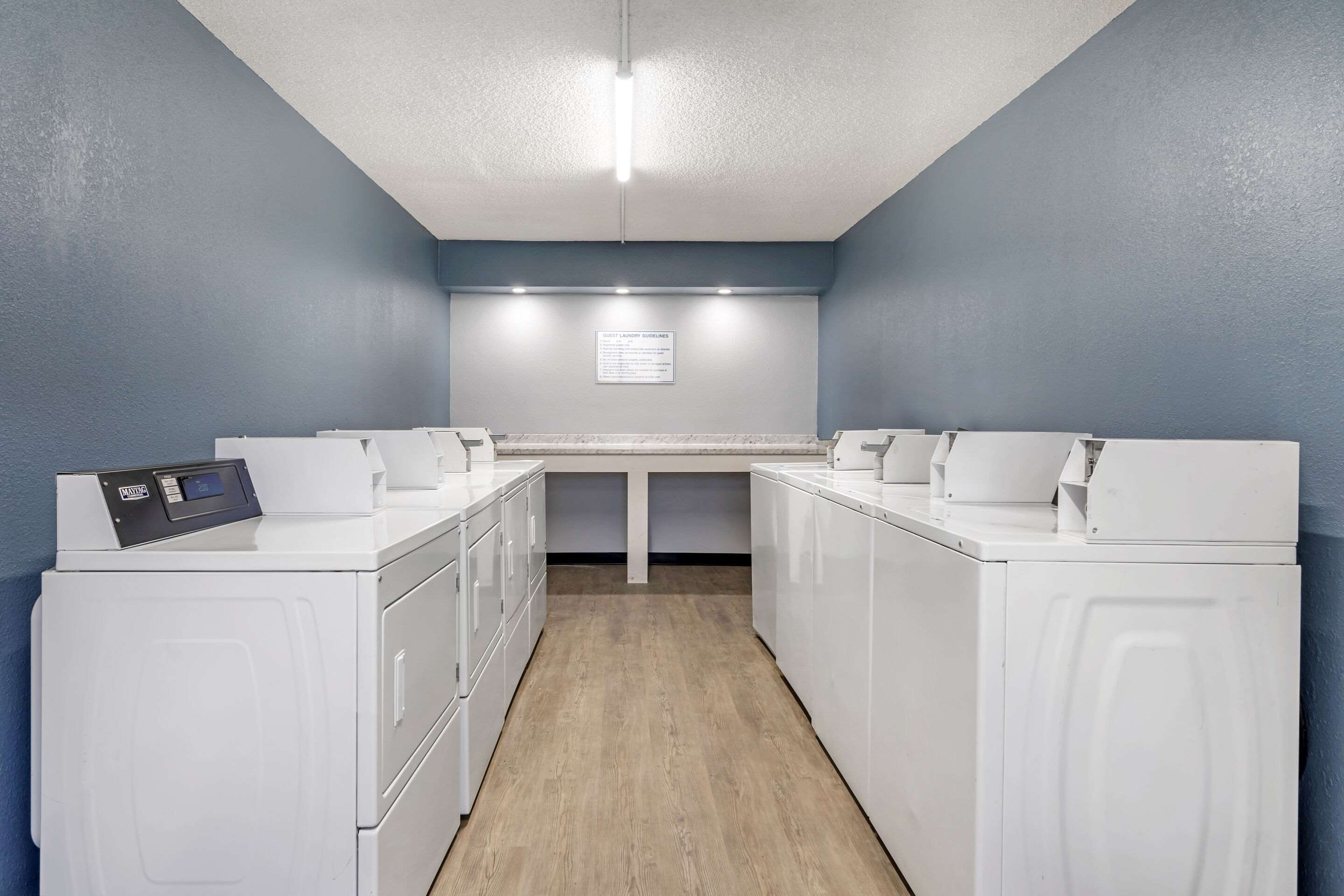 Guest laundry facilities | Suburban Studios International Drive