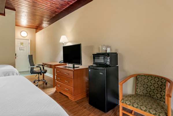  - Econo Lodge Tallahassee