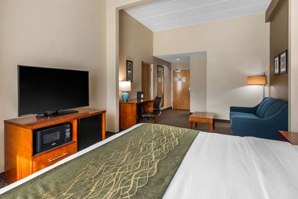 Suite - Comfort Inn & Suites The Villages Wildwood - FL Turnpike, Exit 304