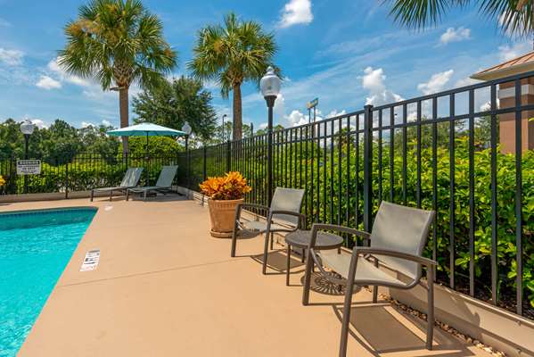 Pool - Comfort Inn & Suites The Villages Wildwood - FL Turnpike, Exit 304