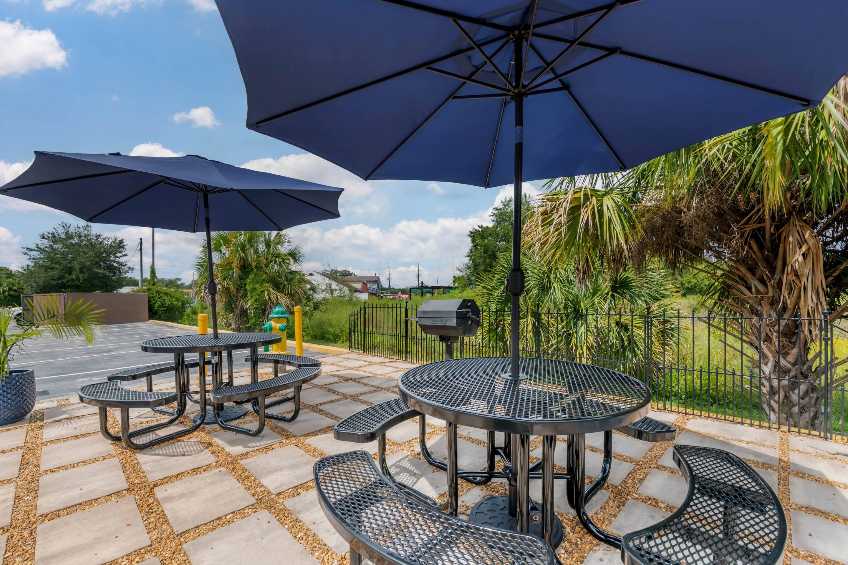 Outdoor area | Comfort Inn & Suites Wildwood - The Villages