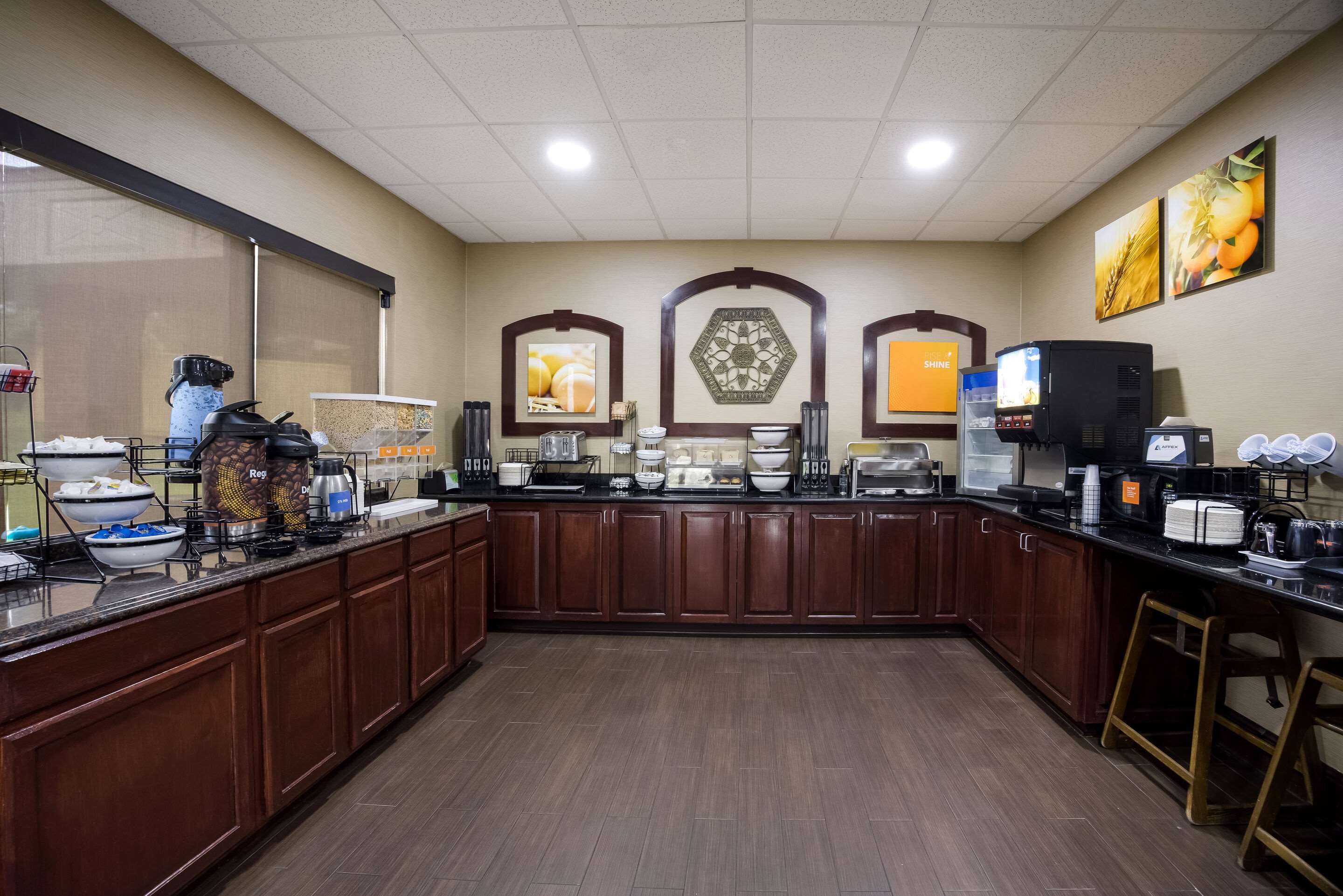 Breakfast bar