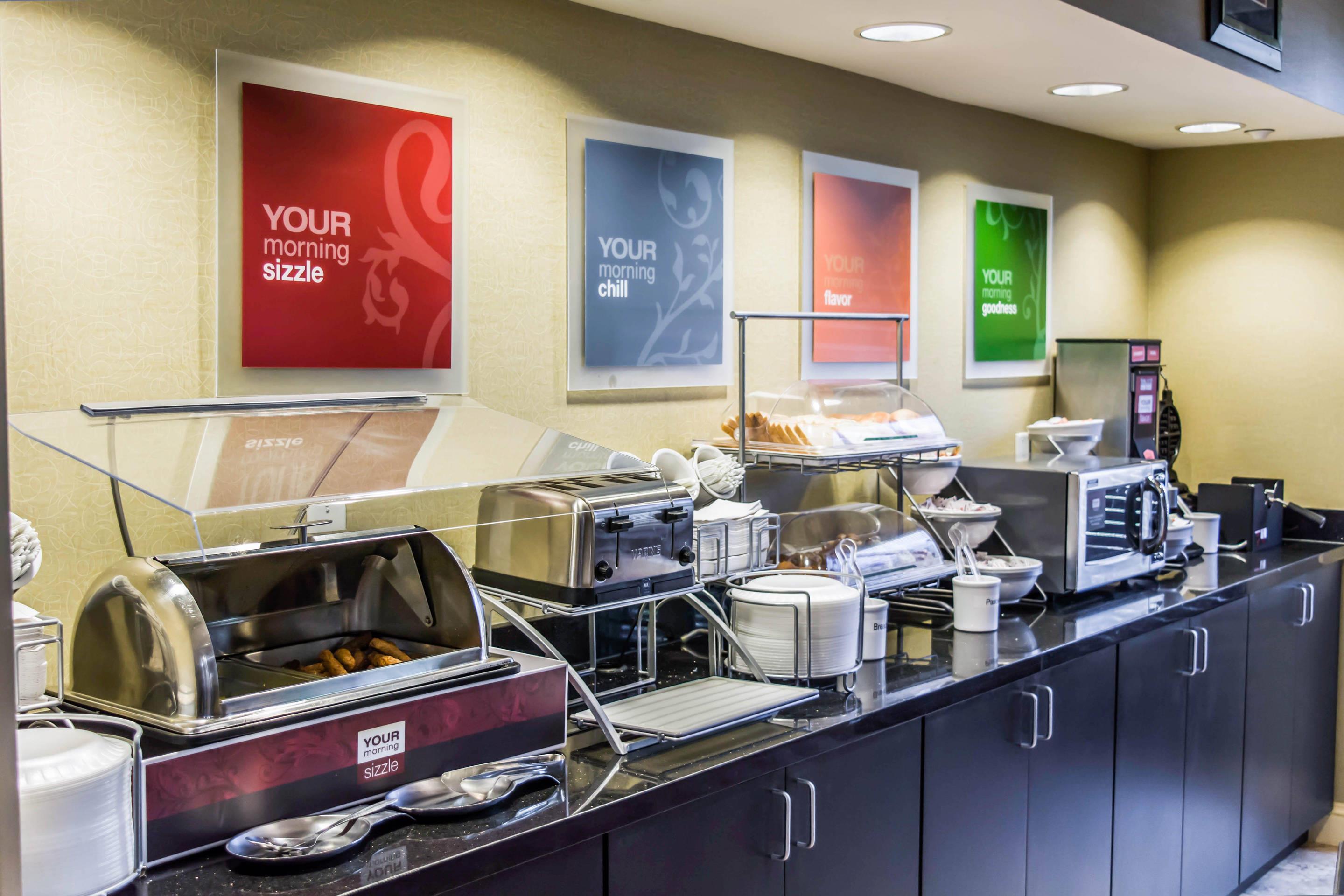 Hot and cold breakfast buffet | Comfort Suites Palm Bay - Melbourne
