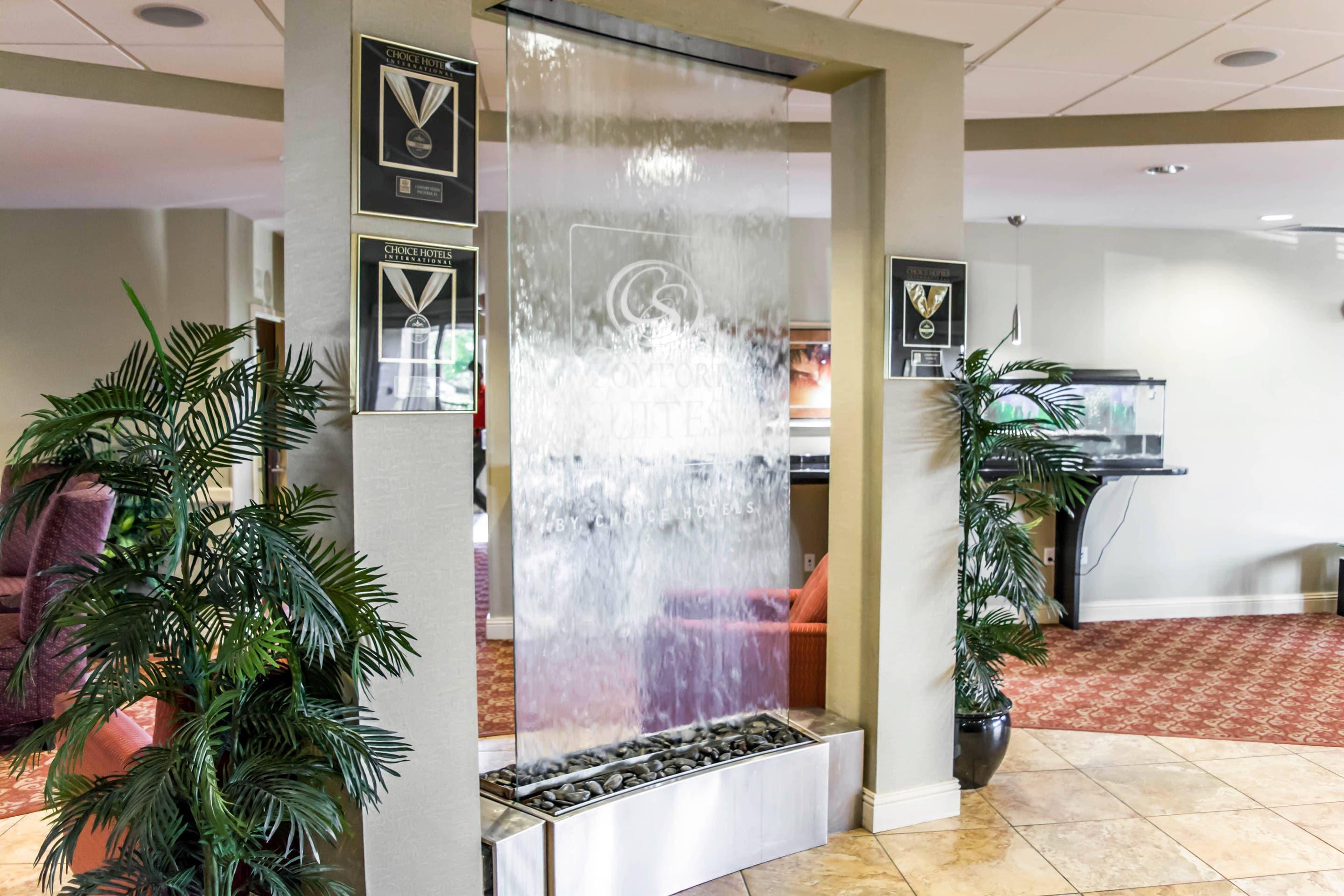 Spacious lobby | Comfort Suites Palm Bay - Melbourne