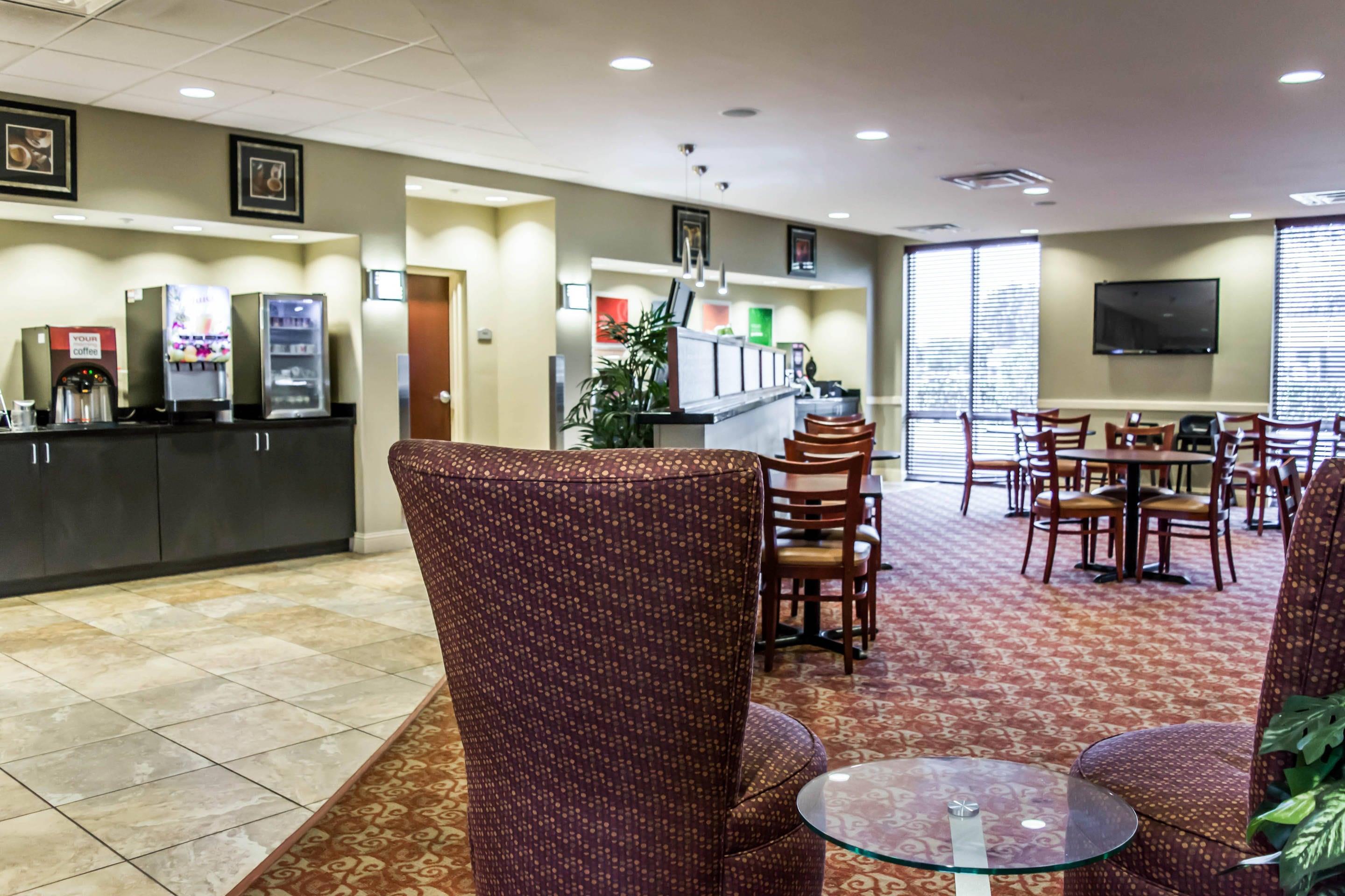 Breakfast room | Comfort Suites Palm Bay - Melbourne