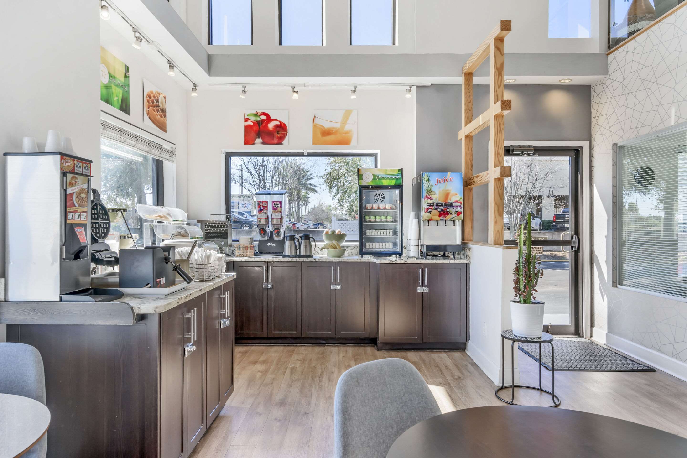 Breakfast area