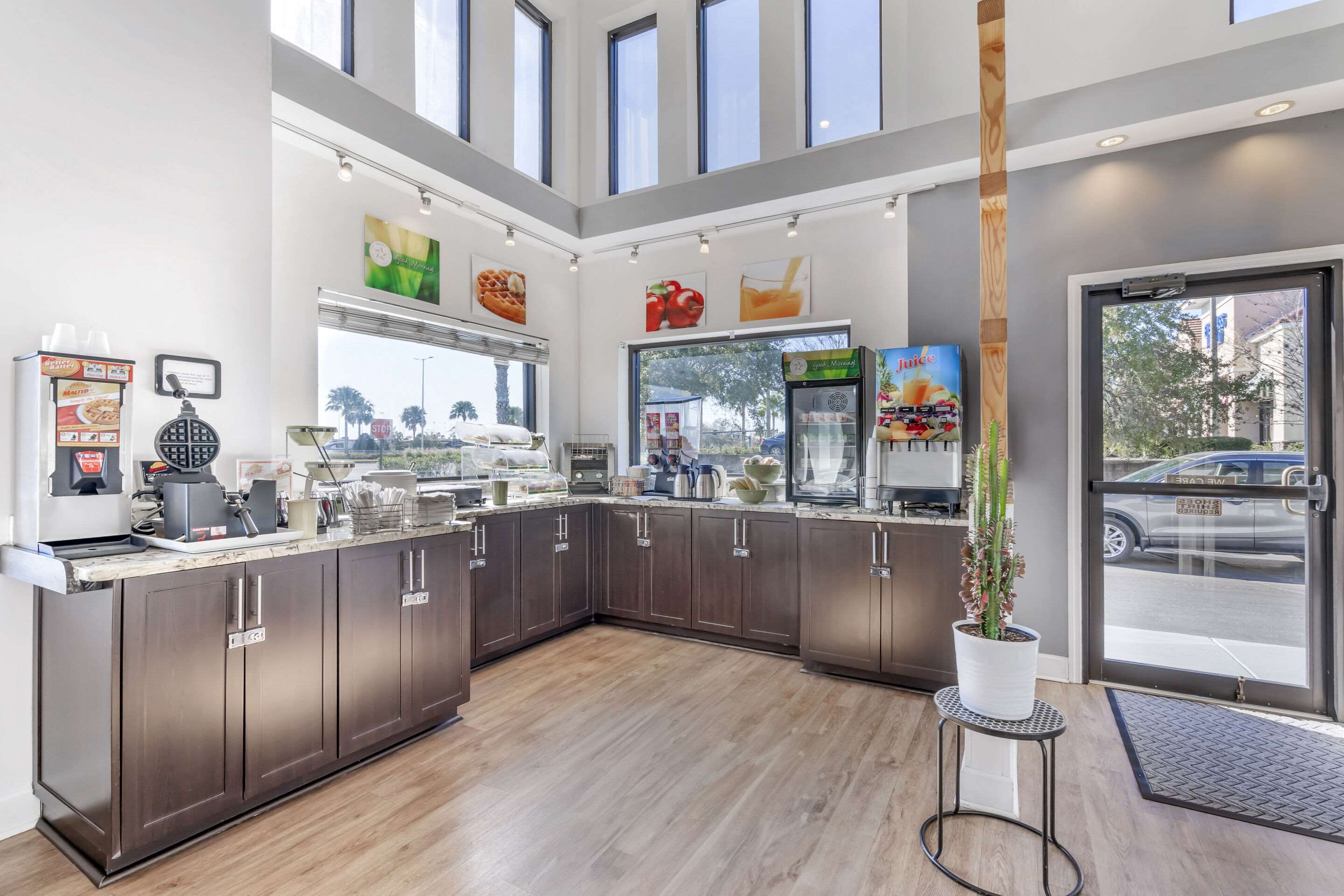 Breakfast area