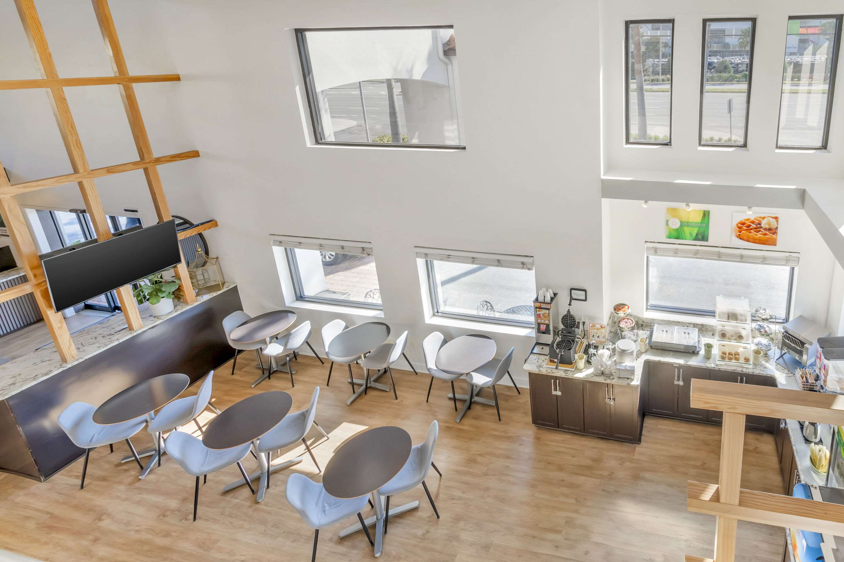 Breakfast area