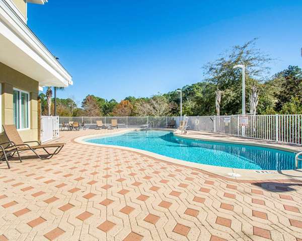 Pool - Sleep Inn & Suites Panama City Beach