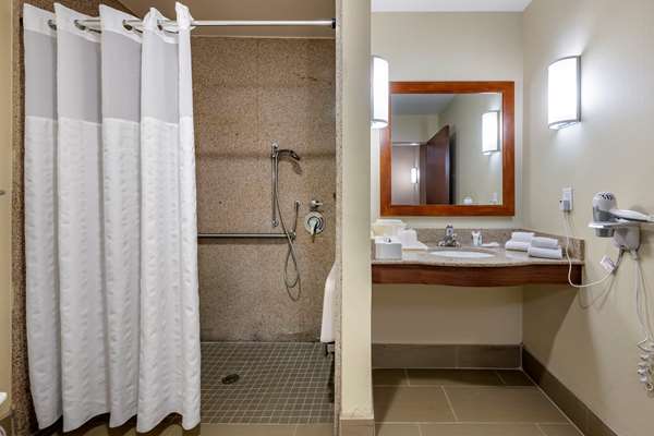 Suite - Comfort Suites Airport Orlando