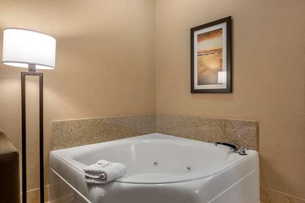Suite - Comfort Suites Airport Orlando