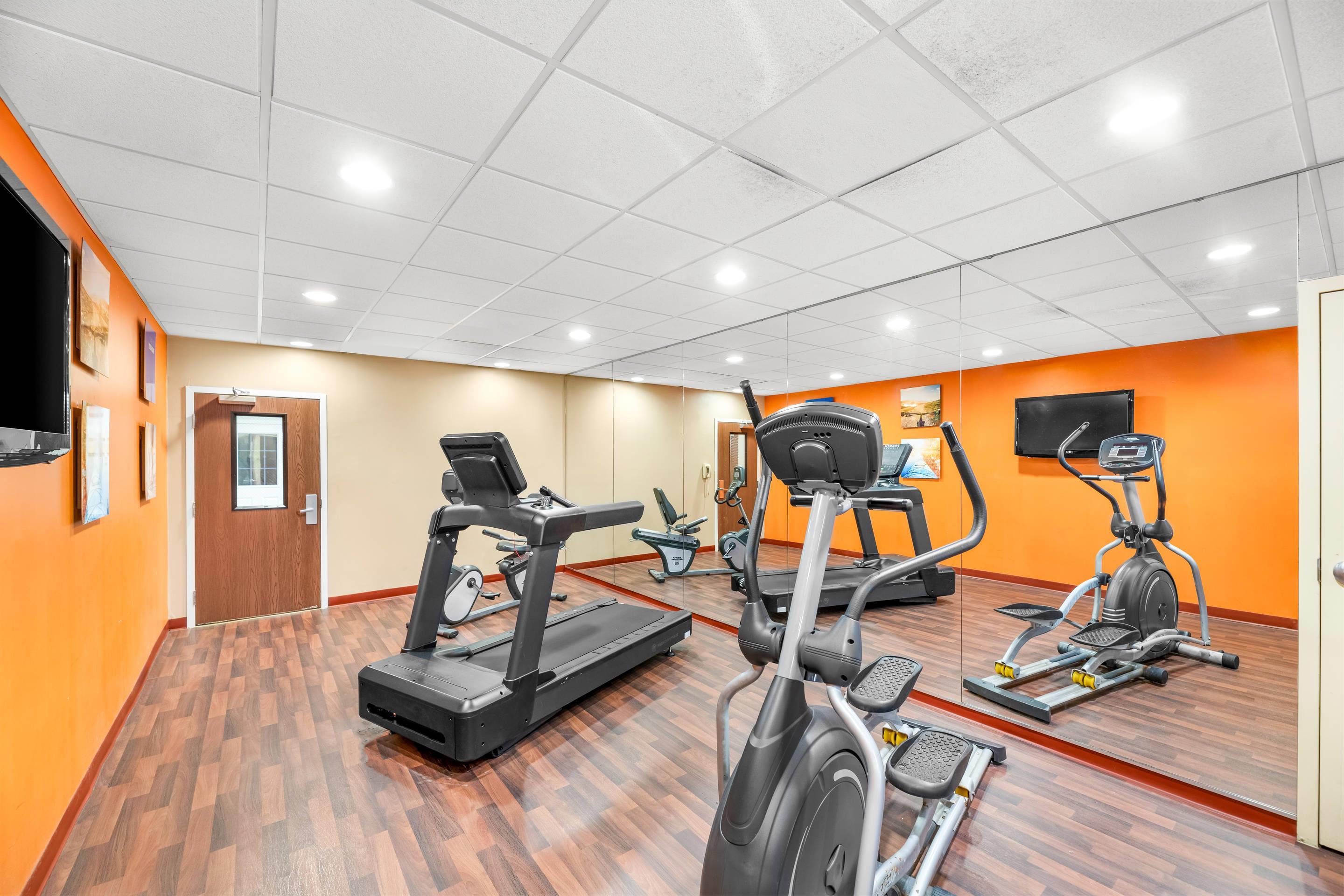 Fitness center | Comfort Suites Orlando Airport