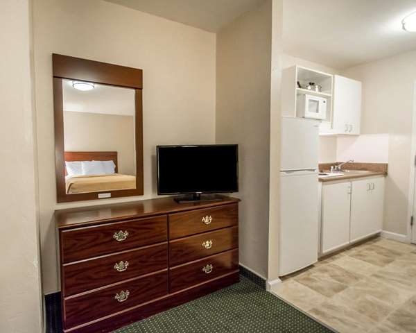  - Suburban Studios Melbourne