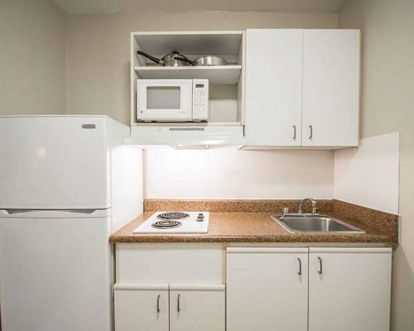  - Suburban Studios Melbourne