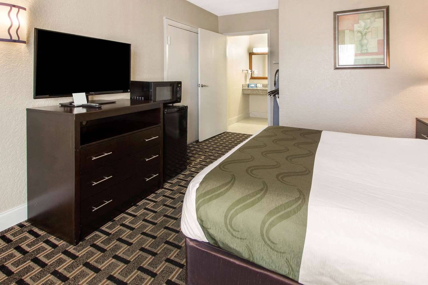Quality Inn & Conference Center Tampa, FL See Discounts