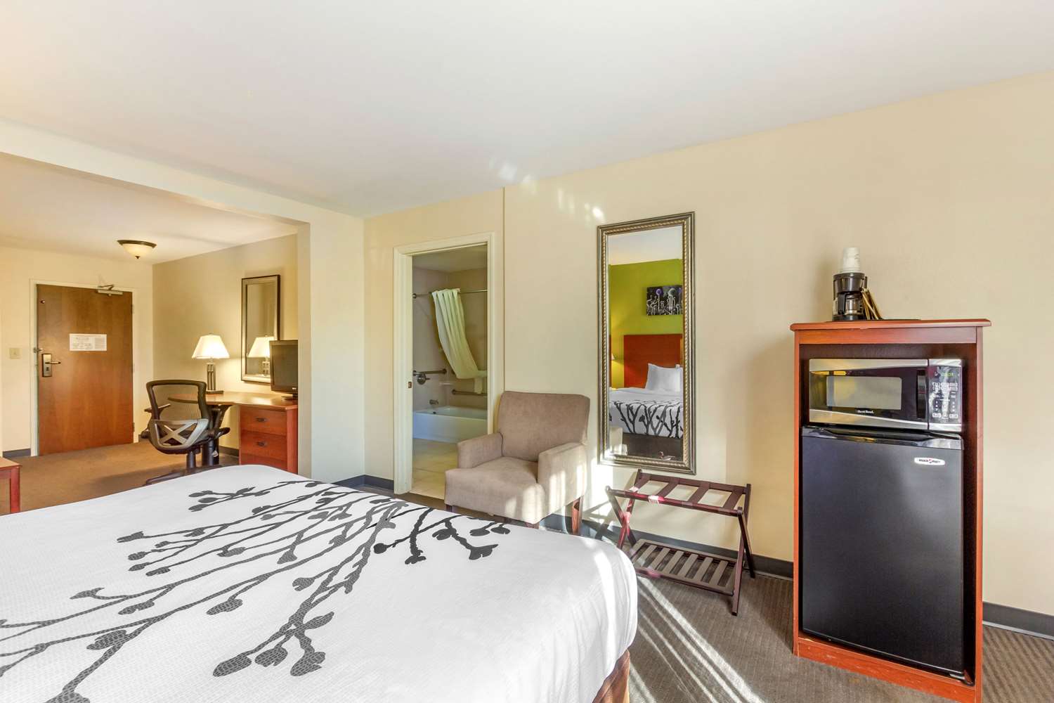 Sleep Inn & Suites Jacksonville I10, Exit 357, FL See Discounts