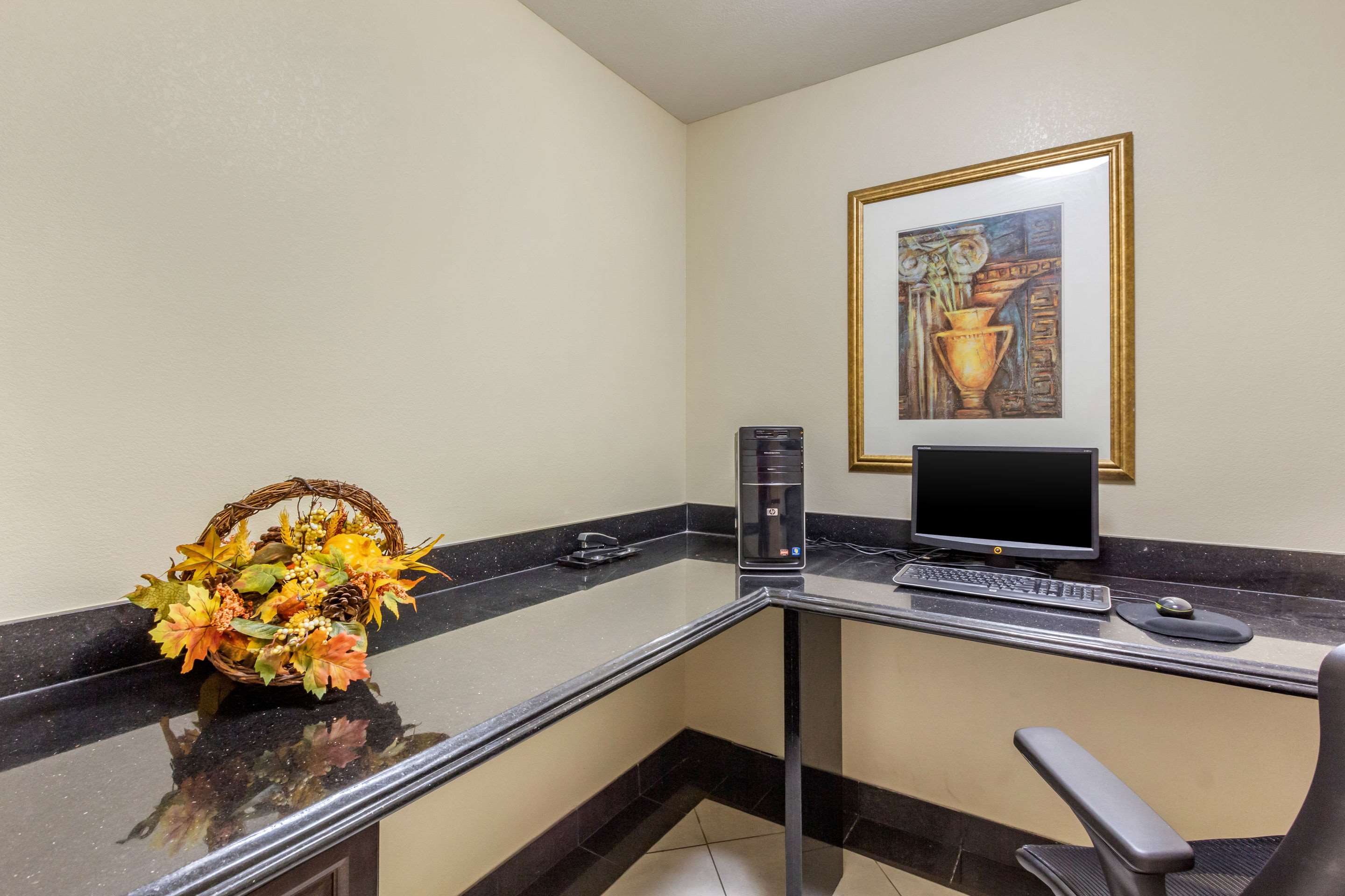 Business center | Sleep Inn & Suites Jacksonville