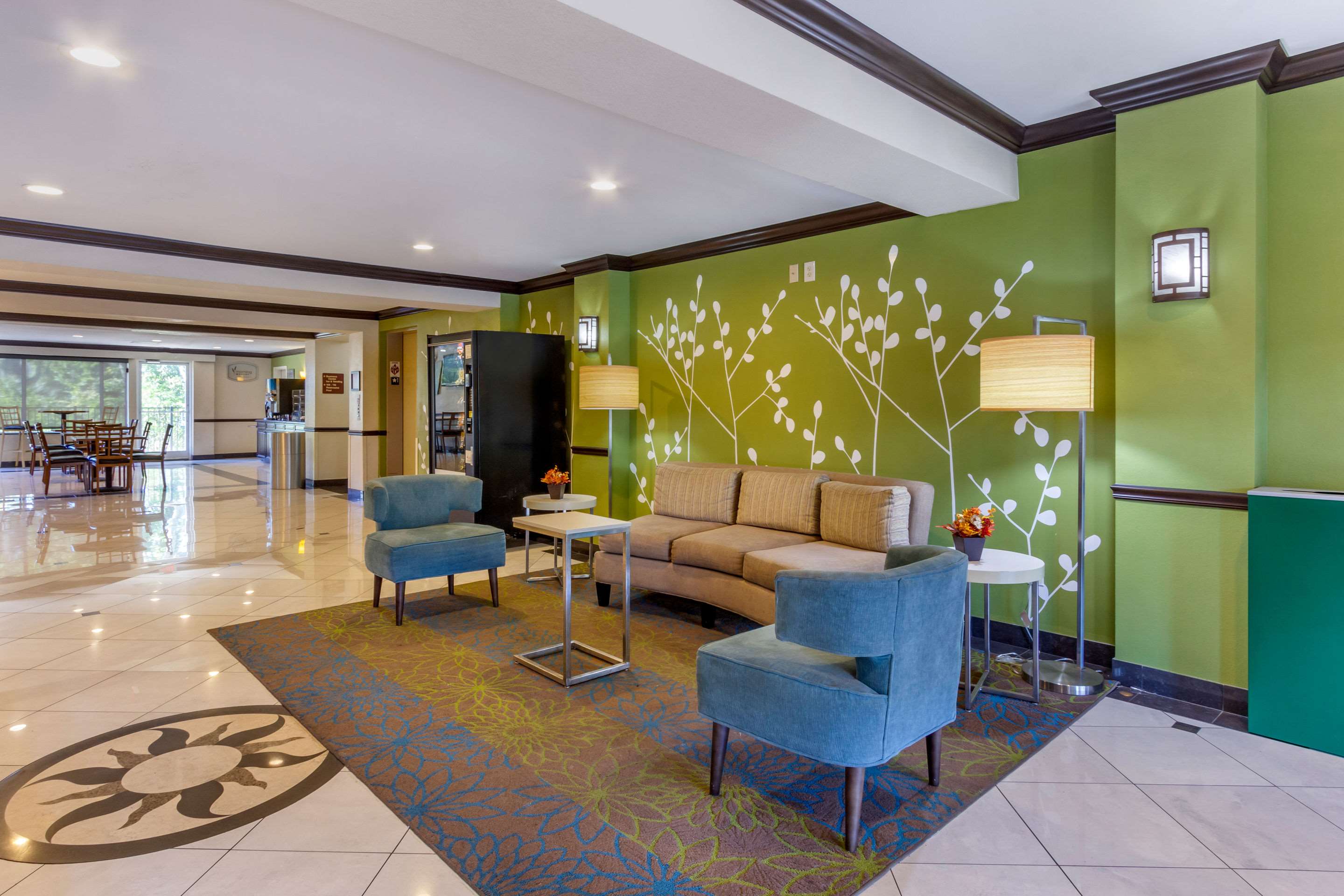 Hotel lobby | Sleep Inn & Suites Jacksonville