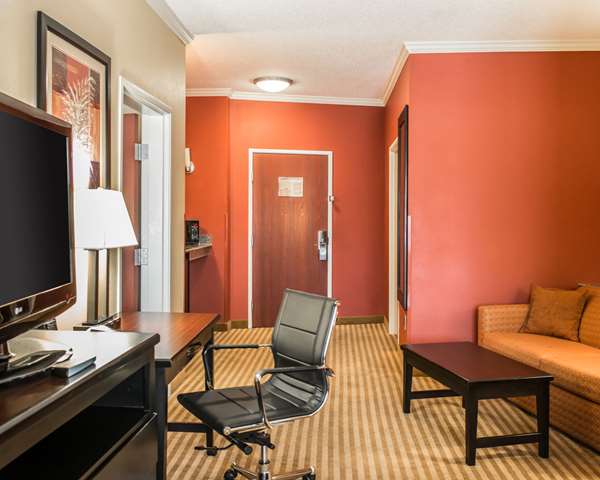Suite - Comfort Suites Callaway