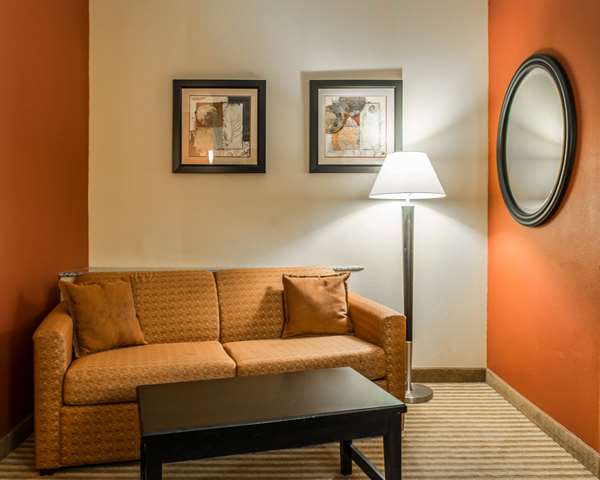 Suite - Comfort Suites Callaway