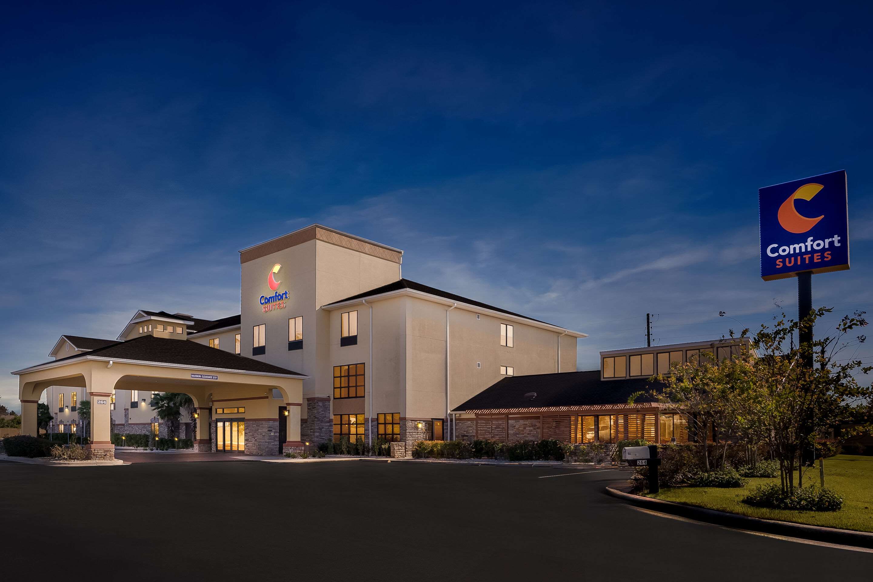 Twilight | Comfort Suites Panama City near Tyndall AFB