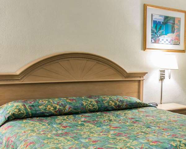  - Rodeway Inn Federal Highway Fort Pierce
