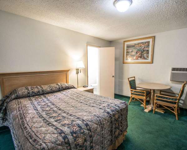  - Rodeway Inn Federal Highway Fort Pierce