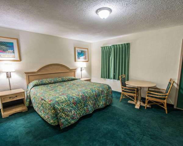  - Rodeway Inn Federal Highway Fort Pierce
