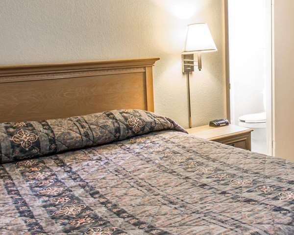  - Rodeway Inn Federal Highway Fort Pierce