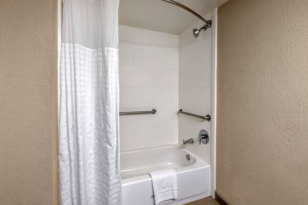 Suite - Comfort Suites Jacksonville - I-95, Exit 341