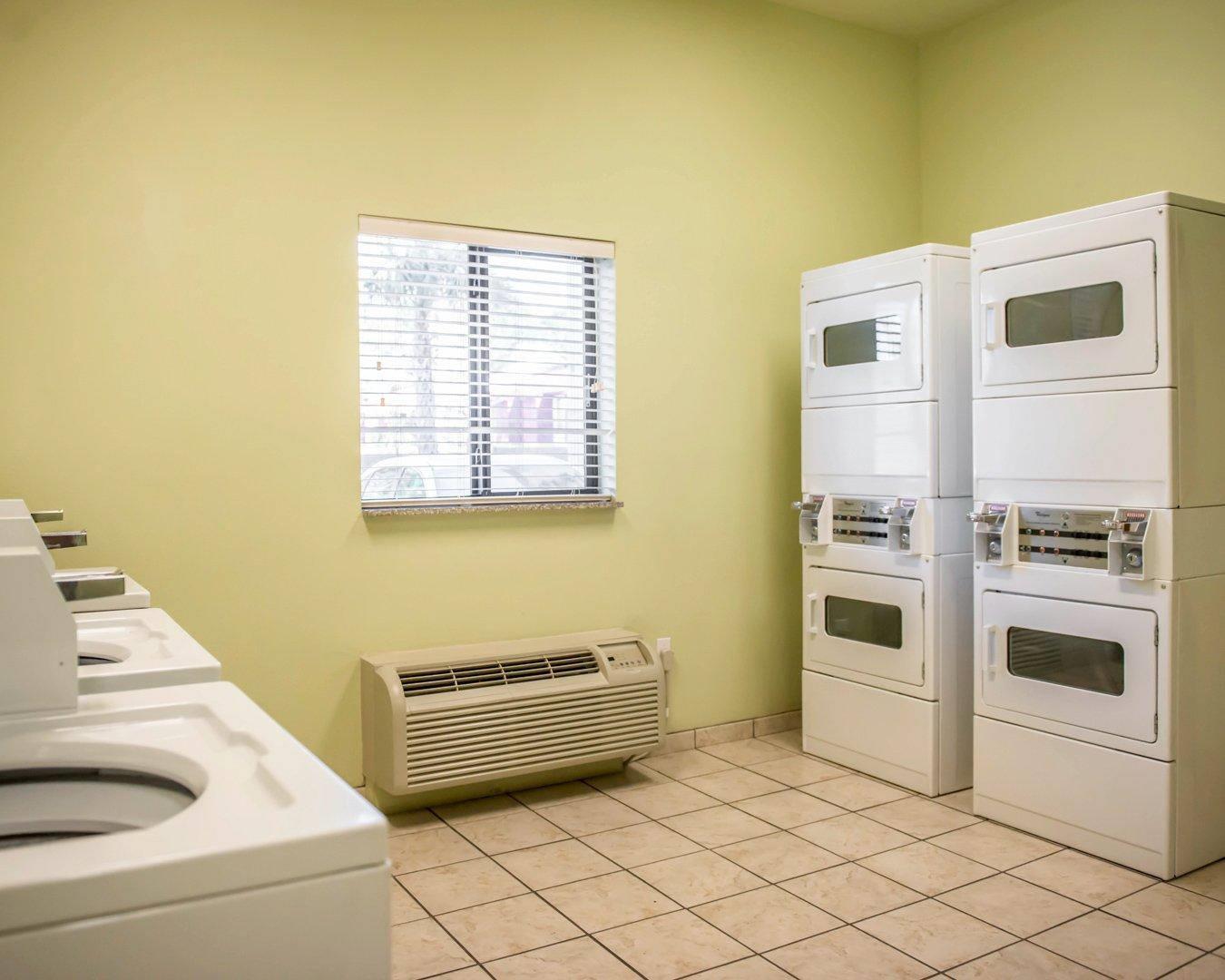 Guest laundry facilities | Suburban Studios near Panama City Beach