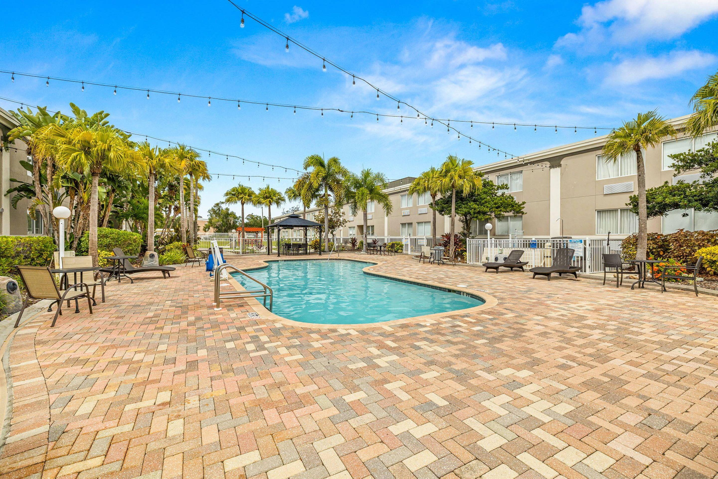 Outdoor pool | Quality Inn & Suites Near Fairgrounds Ybor City