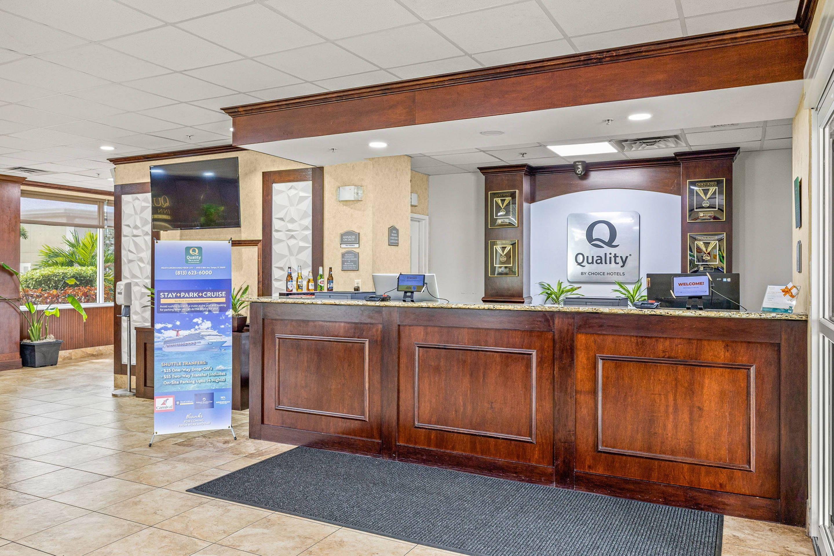 Front desk | Quality Inn & Suites Near Fairgrounds Ybor City