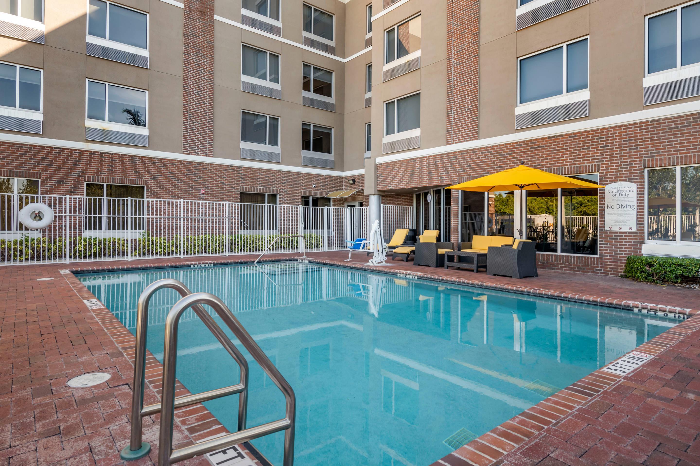 Outdoor pool | Cambria Hotel Ft Lauderdale, Airport South & Cruise Port