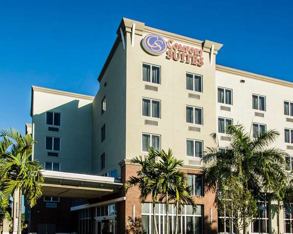 Exterior view - Comfort Suites Airport North Miami Springs