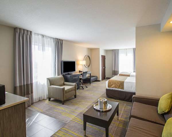 Suite - Comfort Suites Airport North Miami Springs