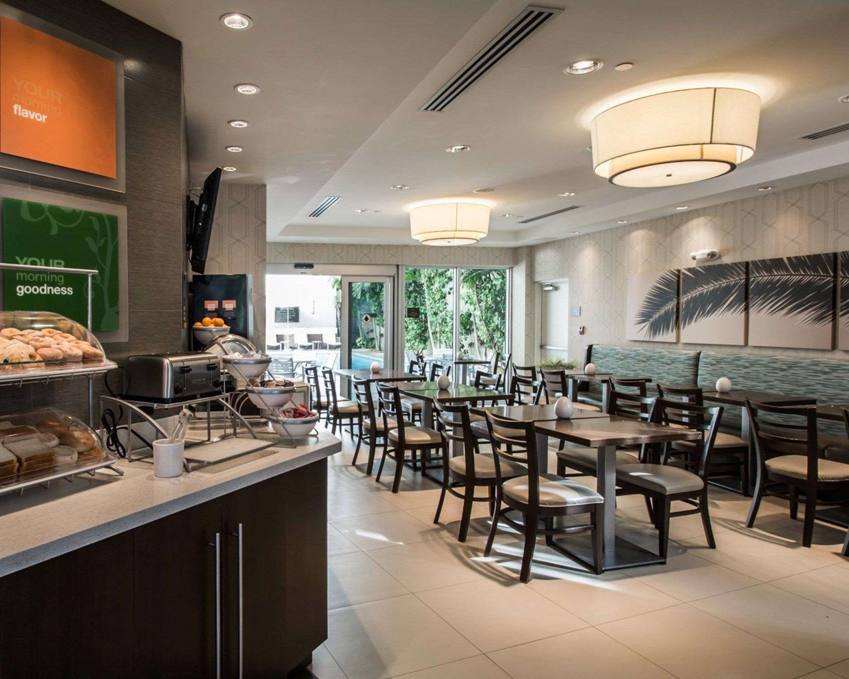 Breakfast counter | Comfort Suites Miami Airport North