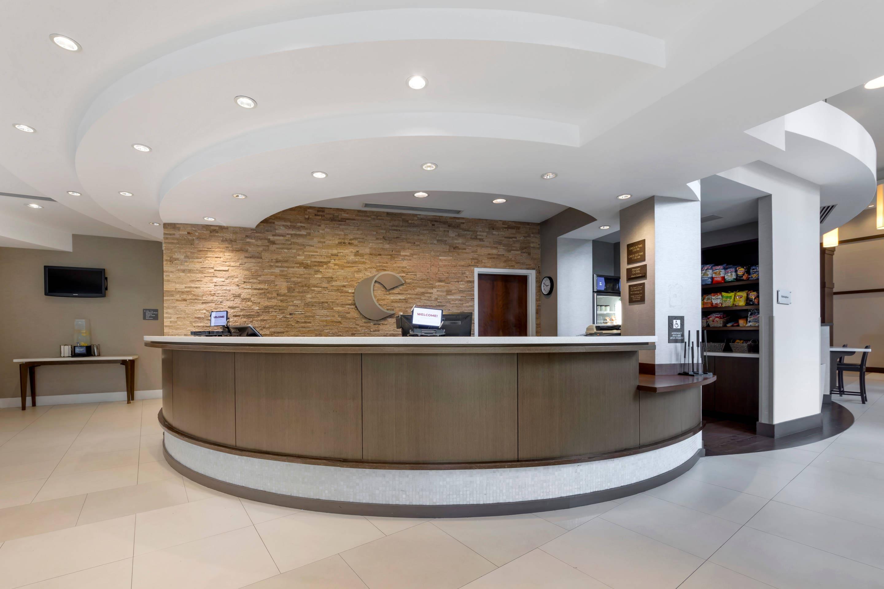 Front desk | Comfort Suites Miami Airport North