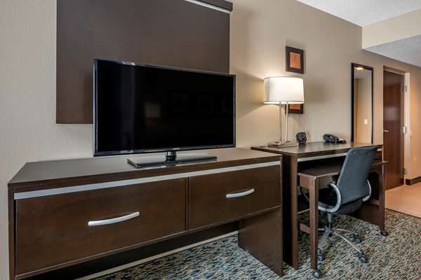 Suite - Comfort Suites Dania Beach - I-95, Exit 22