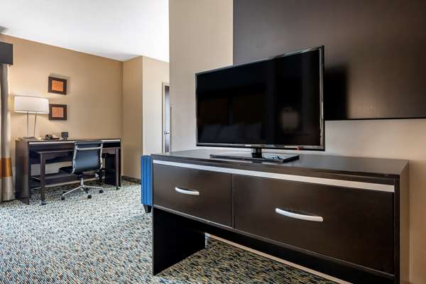 Suite - Comfort Suites Dania Beach - I-95, Exit 22