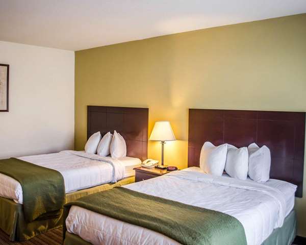  - Quality Inn & Suites Bayview Pensacola - I-10, Exit 17