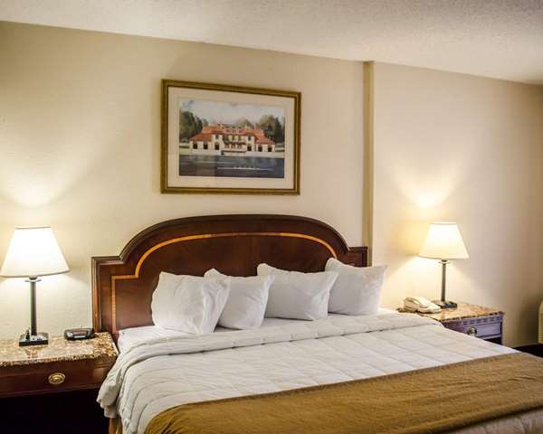 Suite - Quality Inn & Suites Bayview Pensacola - I-10, Exit 17