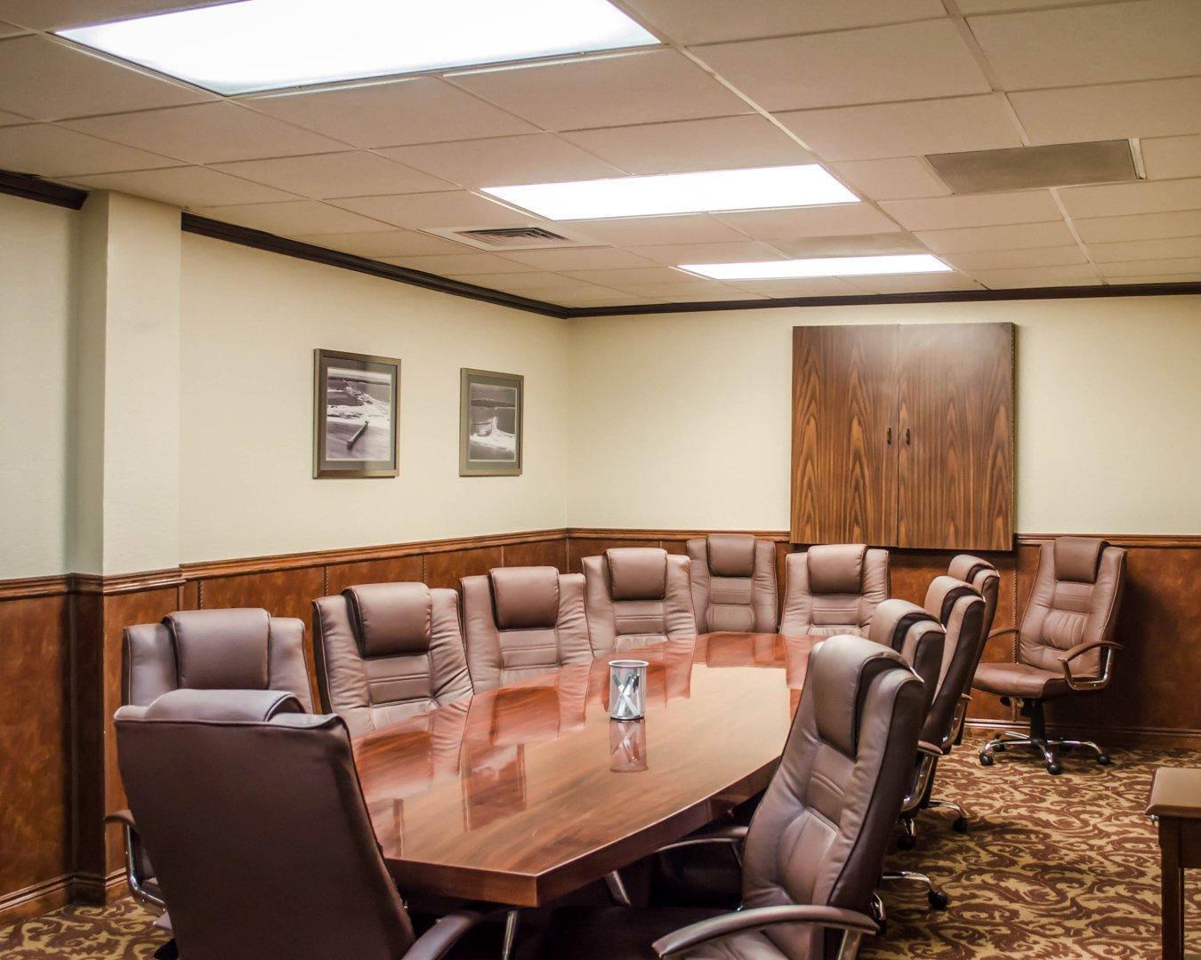 Conference room | Quality Inn & Suites Pensacola Bayview