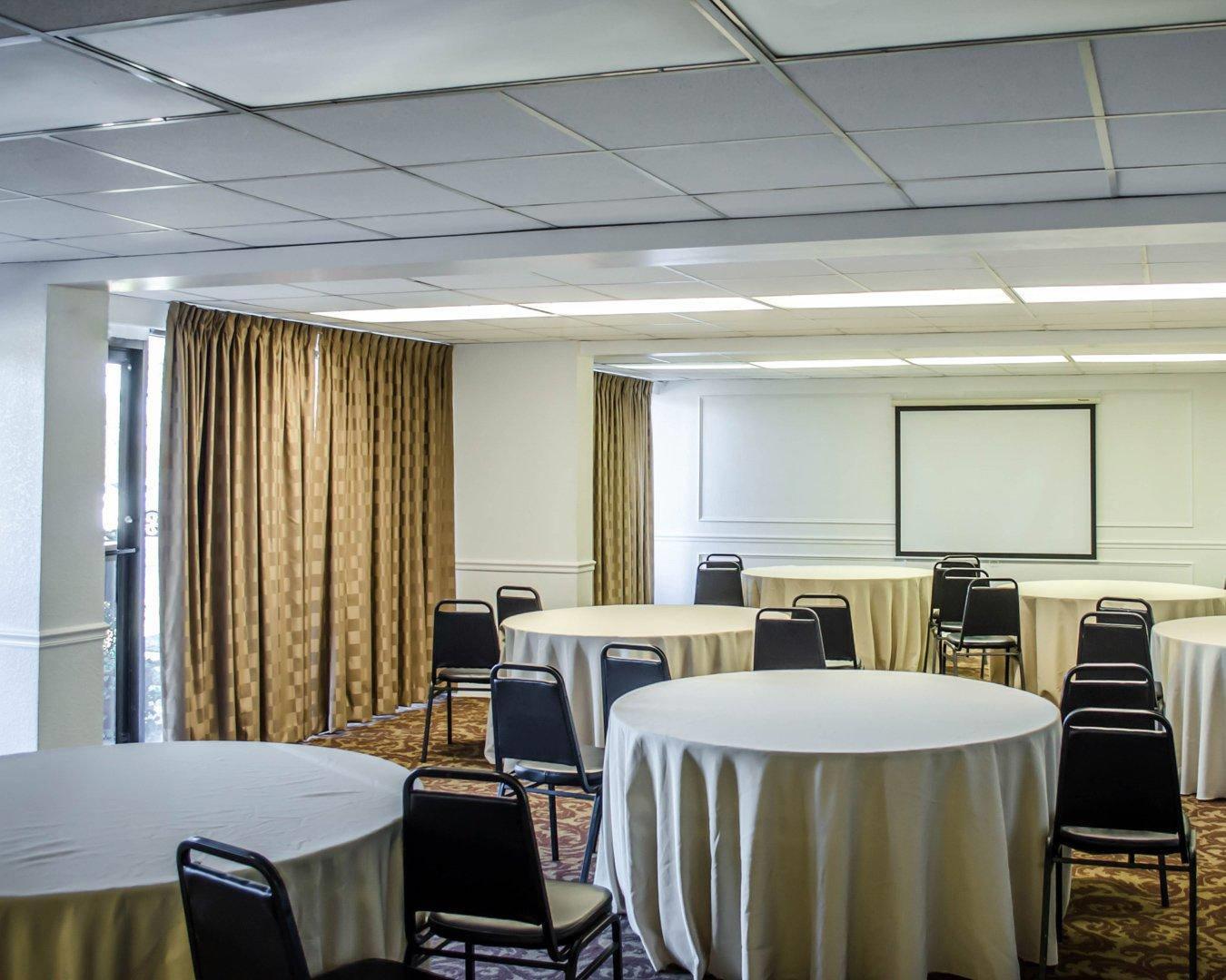Meeting room | Quality Inn & Suites Pensacola Bayview