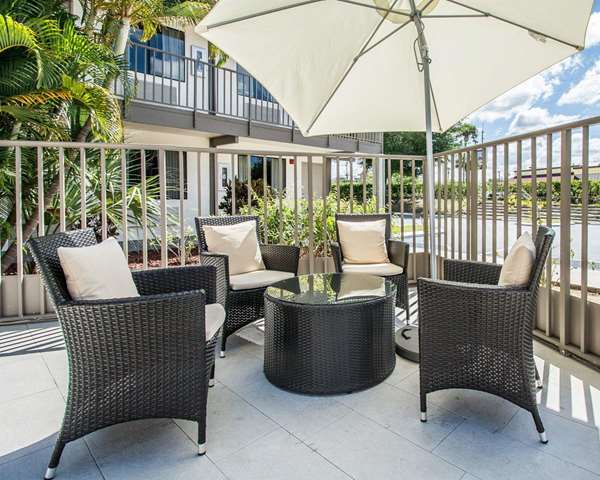 Pool - Quality Inn & Suites Kissimmee